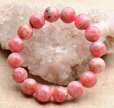 探尋天然之美 11mm阿根廷紅紋石圓珠手鏈的獨特魅力